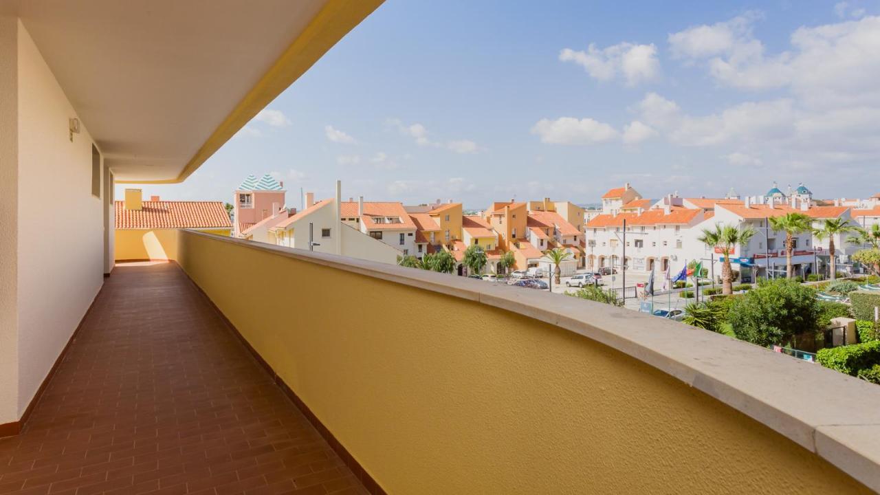 Marina 2Bdr Apartment With Balcony & Pool - 5Min From Beach By Lovelystay Quarteira Dış mekan fotoğraf